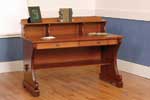 VM-Desk-with-top-shelf